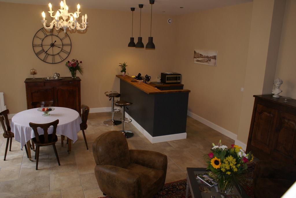 La Cour Des Carmes Bed and Breakfast Arras Εξωτερικό φωτογραφία